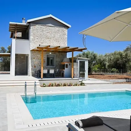 Villa Charming Penelope With Private Pool Walking