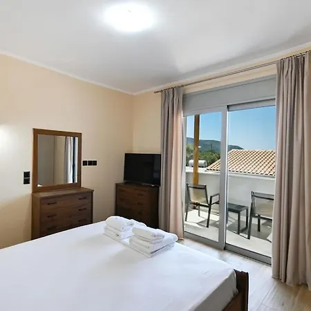 Charming Penelope With Private Pool Walking Villa Lefkada City